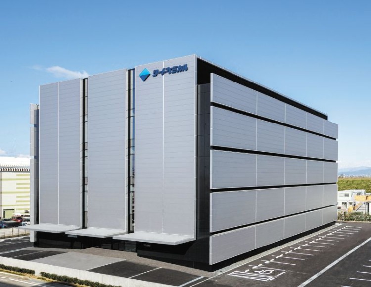 医薬品製造スタッフ(三交代シフト制)