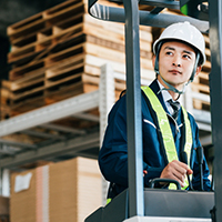 包装資材のルート配送、倉庫管理職